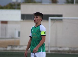 Óscar Muñoz: “Si trabajamos como hasta ahora, con esfuerzo y compromiso, no tengo dudas de que conseguiremos la permanencia” Cruz Villanovense