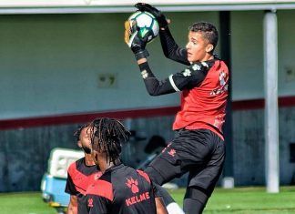 El guardian del Rayo Vallecano se llama Miguel Ángel Morro