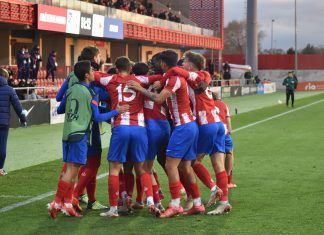 El Atlético golea al Milán pero se le complica la clasificación