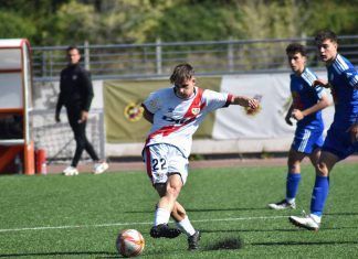 El Fuenlabrada vence en un partido sufrido en Vallecas