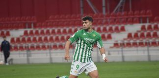 Marcos Fernández en su partido frente al Atlético de Madrid de la Copa del Rey