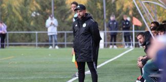 Rubén Bullón, dirigiendo uno de los partidos del Rayo Alcobendas