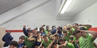 Celebración de los jugadores en vestuarios