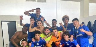 Celebración en el vestuario del Getafe "B" de Gabi