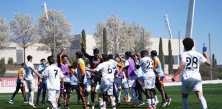El Real Madrid se lleva el derbi y media liga