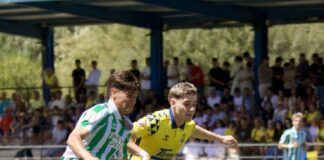 El Betis remonta en Canarias
