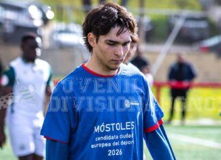 Borja Echevarría, el motor del Móstoles que busca dar el salto al fútbol profesional Borja Echevarría, el motor del Móstoles que busca dar el salto al fútbol profesional