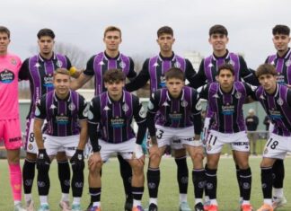 Los dos equipos regalaron un espectáculo de fútbol ofensivo que concluyó con un justo empate épico en Castañares a tres goles.