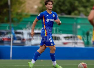 El fútbol de Emiratos árabes atento para pescar talento azulón El fútbol de Emiratos árabes atento para pescar talento azulón