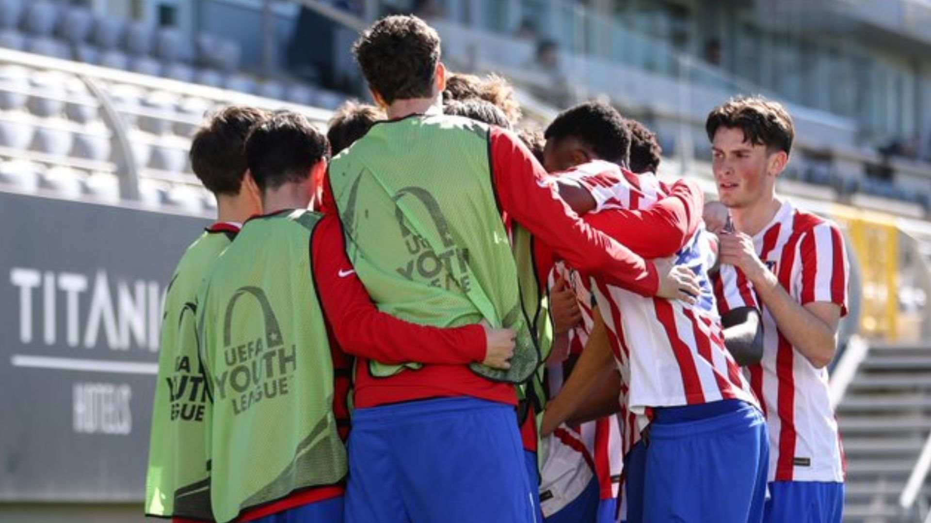 Goleada del Atlético para meterse en octavos - Juvenil Division de Honor