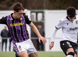 Un derbi condicionado por la inferioridad numérica En un derbi condicionado por la inferioridad numérica, el Real Valladolid se impone tras el descanso para llevarse el partido por 1-3 ante el Burgos