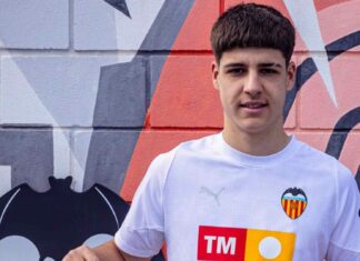 David Albelda renueva con el conjunto de la capital del Turia. FOTO: Valencia CF