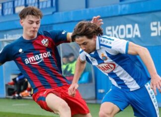 El Espanyol vence por la mínima al Huesca, adelanta al Barça y se pone líder del Grupo 3 con un partido más.