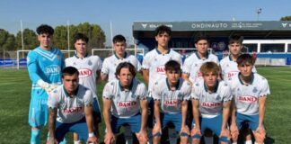 El Espanyol busca los tres puntos ante el CD Constancia y espera el pinchazo del Barça para hacerse con el título en la última jornada.