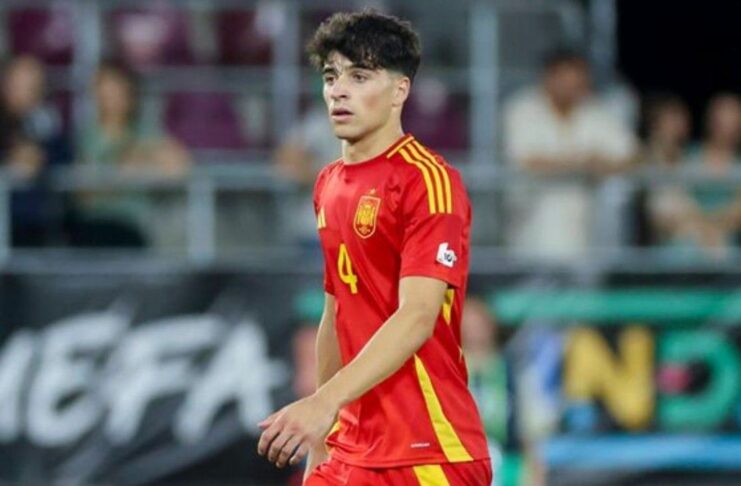 El FC Barcelona pone sus ojos en Jon Martín, el central donostiarra internacional con la Sub-21 es la última joya de Zubieta.