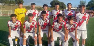 El Rayo domina bajo la lluvia