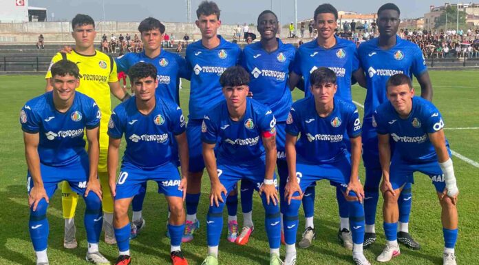 El Getafe golea y espera al Real Madrid como líder El Getafe golea y espera al Real Madrid como líder