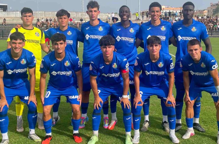 El Getafe golea y espera al Real Madrid como líder El Getafe golea y espera al Real Madrid como líder